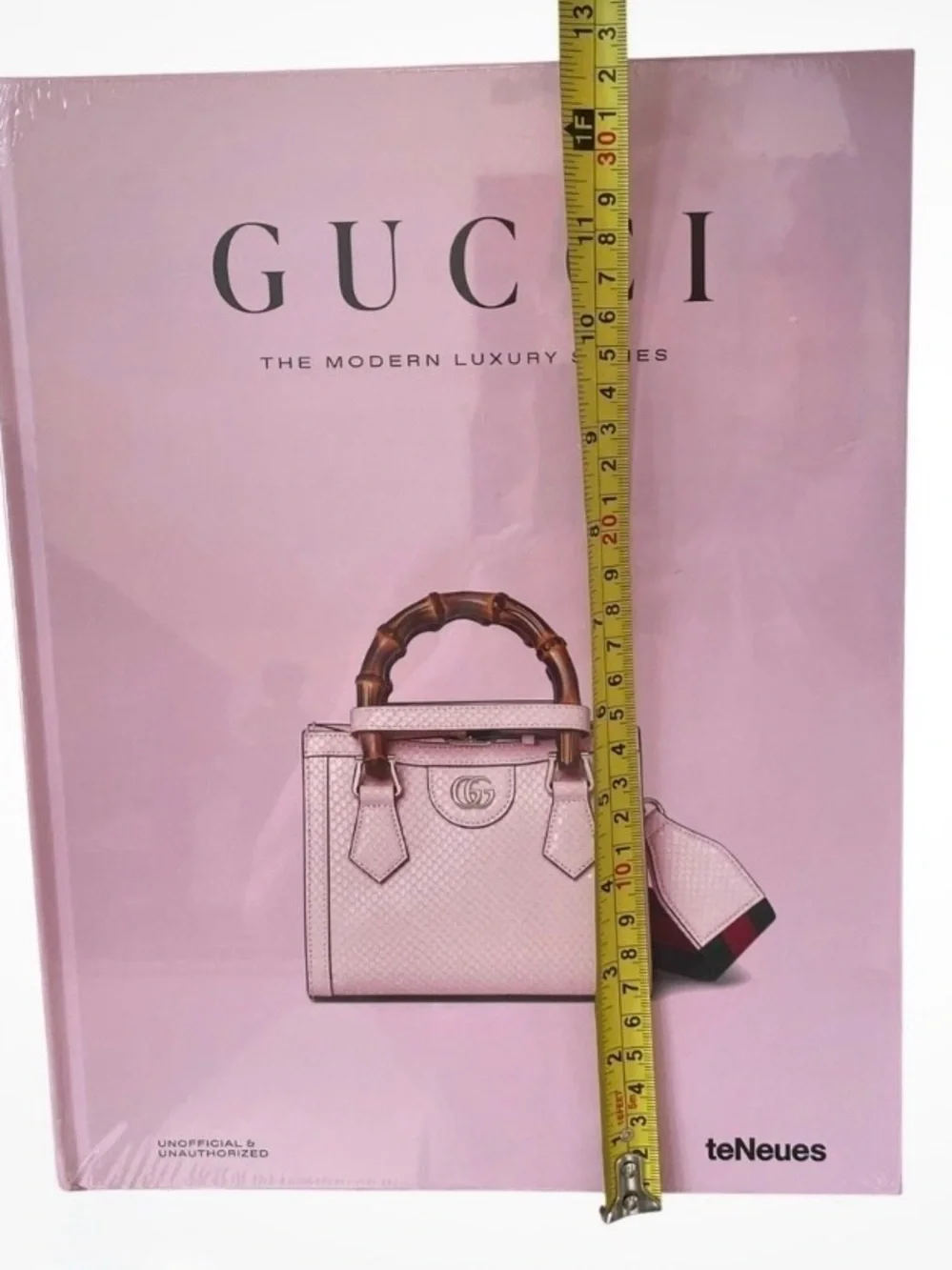 SEALED Gucci teNuees The Modern Luxury Series Pink Hardcover Coffee Table Book